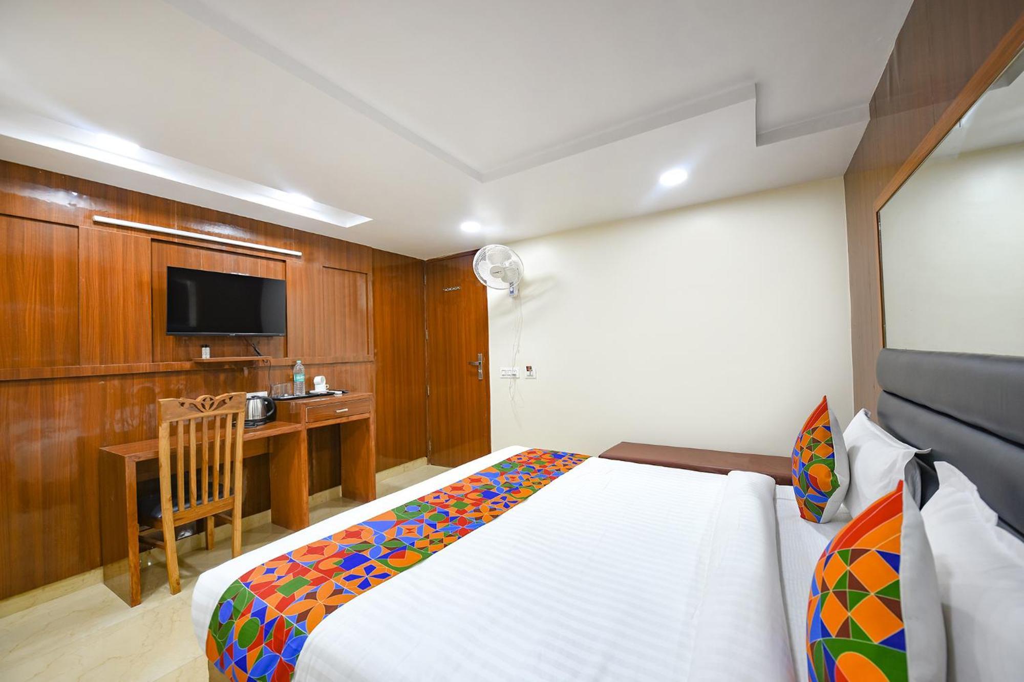Fabhotel Mona International Нью-Дели Экстерьер фото